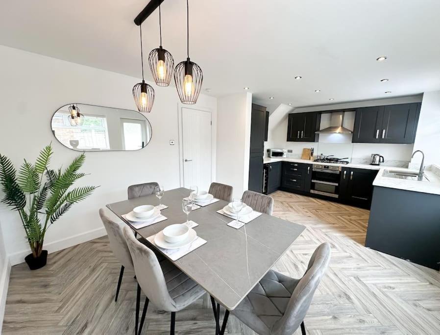 Marham House By Blue Skies Holiday home *